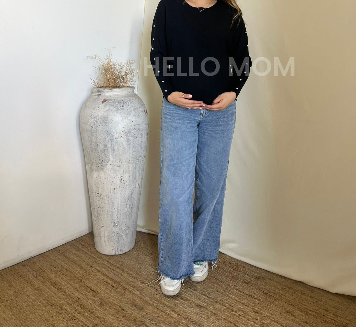 Suéter de maternidad con perlas beige negro