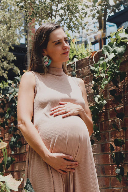 Vestido de Maternidad Sonia, Beige Plisada